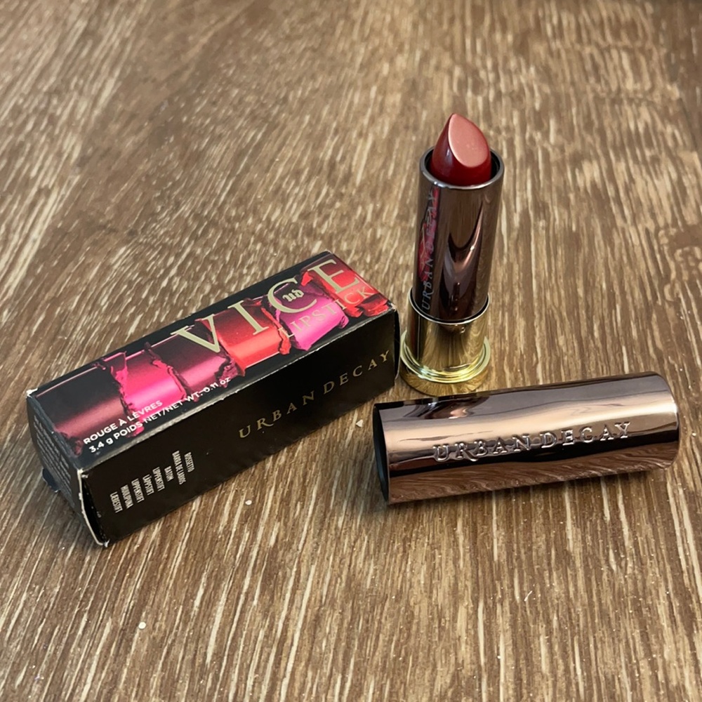 Urban Decay- Vice Lipstick